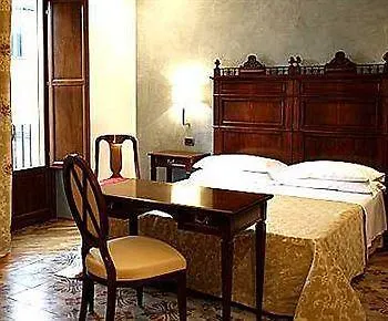 Carmine Hotell