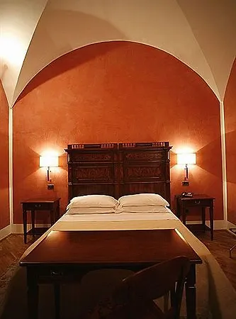 Carmine Hotel 3*