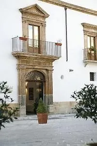 Hotell Carmine 3*